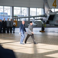 Oberst Norbert Rahn und Generalleutnant a. D. Dr. Ansgar Rieks beim Beförderungsappell der Luftwaffe